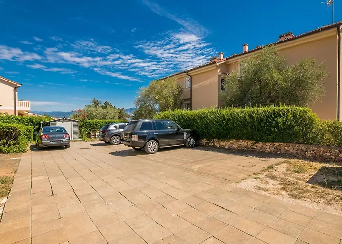 Sunshine アパート クリムノ